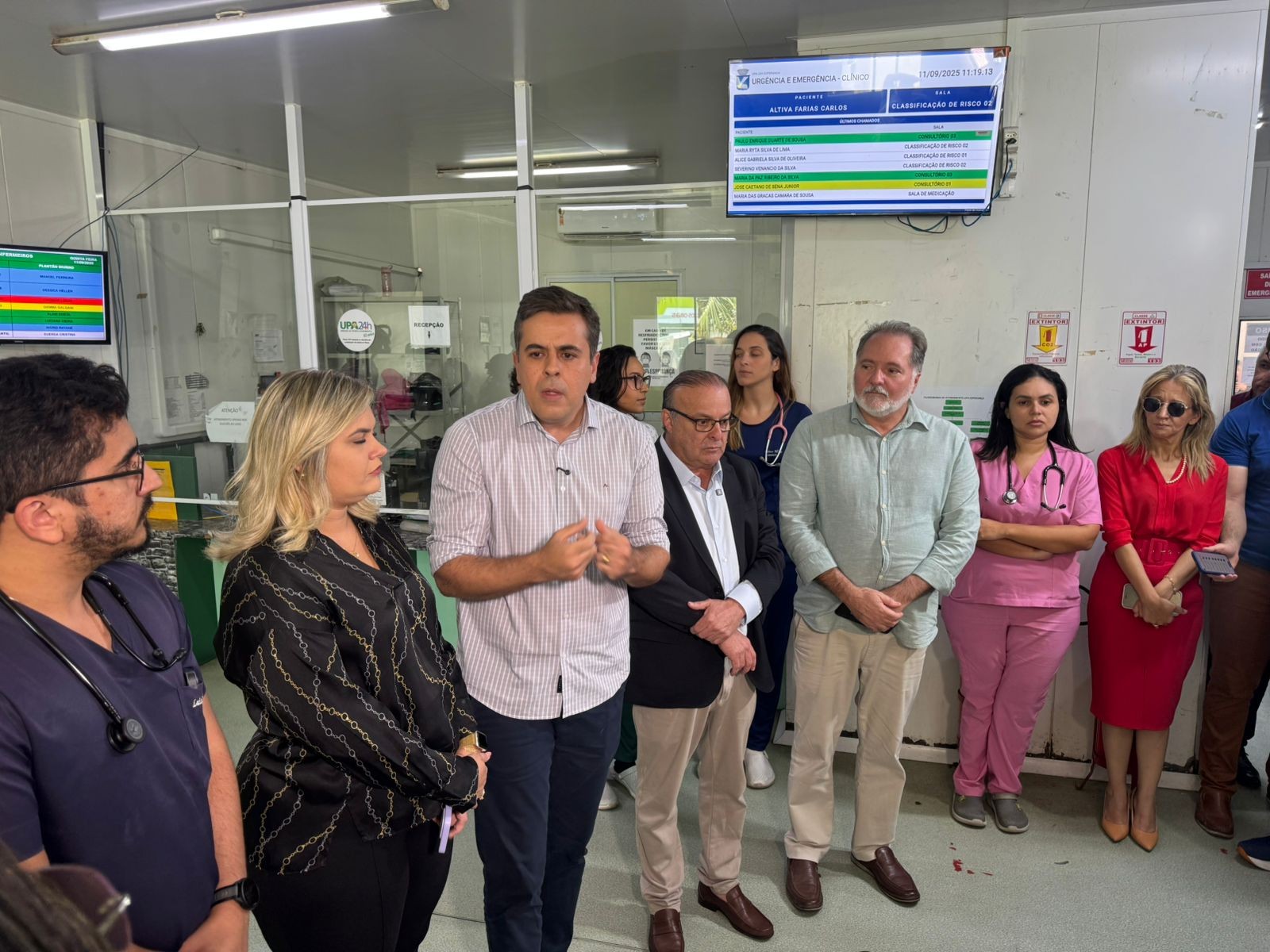 Dez dias após início de novos contratos médicos, prefeitura diz que escalas estão completas nas UPAs de Natal