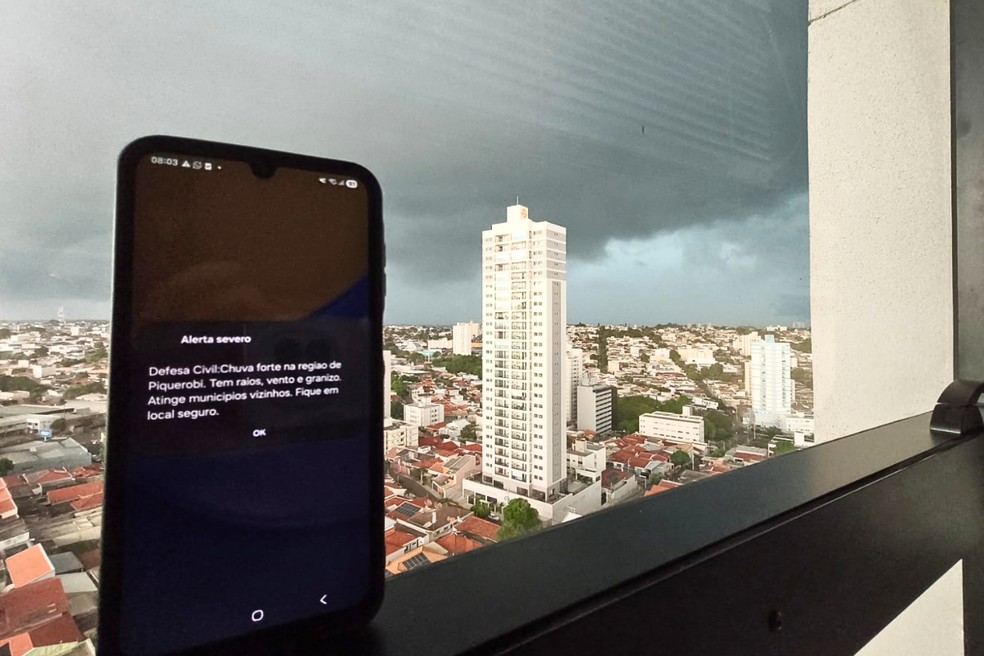 Alerta Cell Broadcast for enviado para moradores de Presidente Prudente e região — Foto: Stephanie Fonseca/g1
