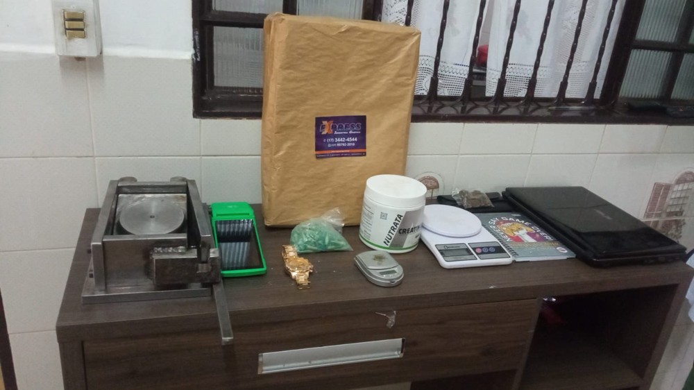 Polícia faz operação para combater tráfico de drogas e lavagem de dinheiro em Araçatuba-SP