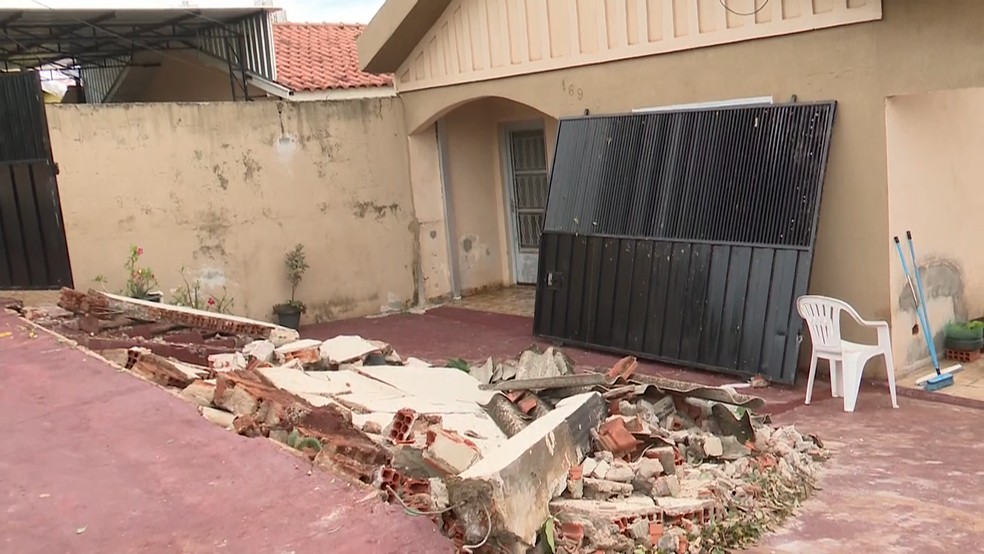 Estragos causados pela chuva em Londrina — Foto: RPC