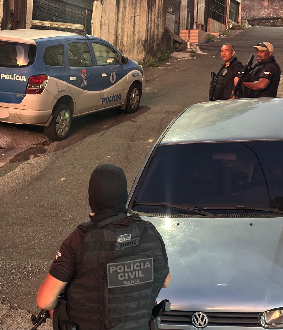 Operação aconteceu em Salvador e Presidente Tancredo Neves — Foto: Polícia Civil