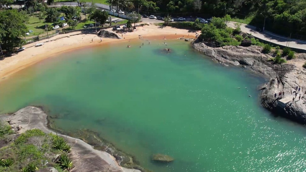 Guarapari, no Espírito Santo, tem mais de 50 praias e possui vários destinos secretos — Foto: Reprodução/TV Gazeta