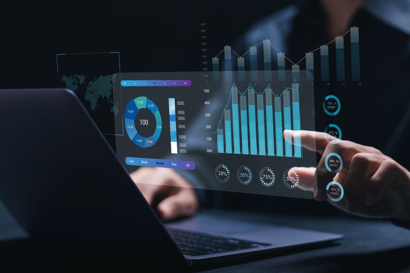 Empresas investem em tecnologia e análise de dados para decisões estratégicas