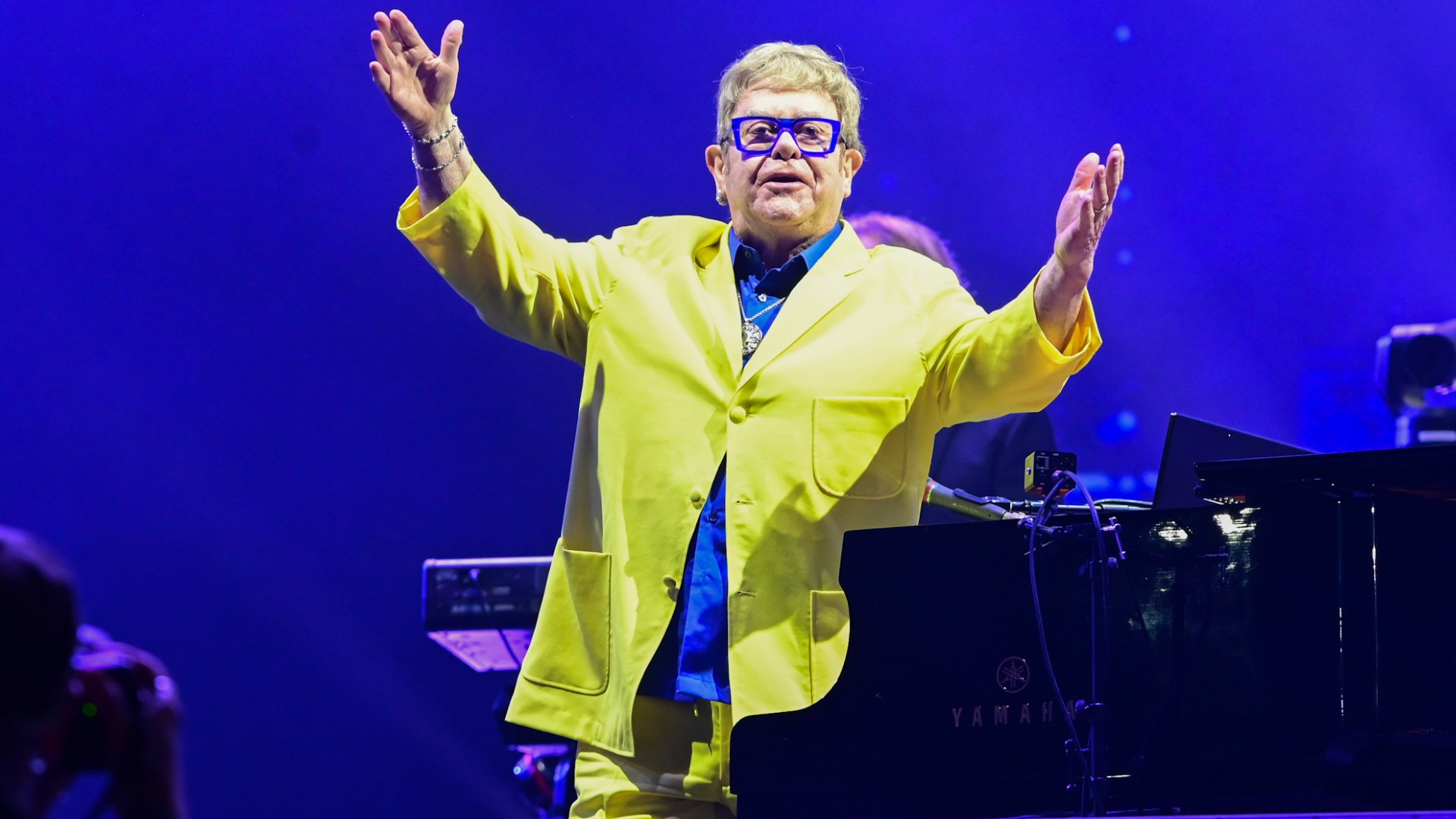 Aos 79 anos, Elton John esquece aposentadoria em show no Rock in Rio com baladas imbatíveis