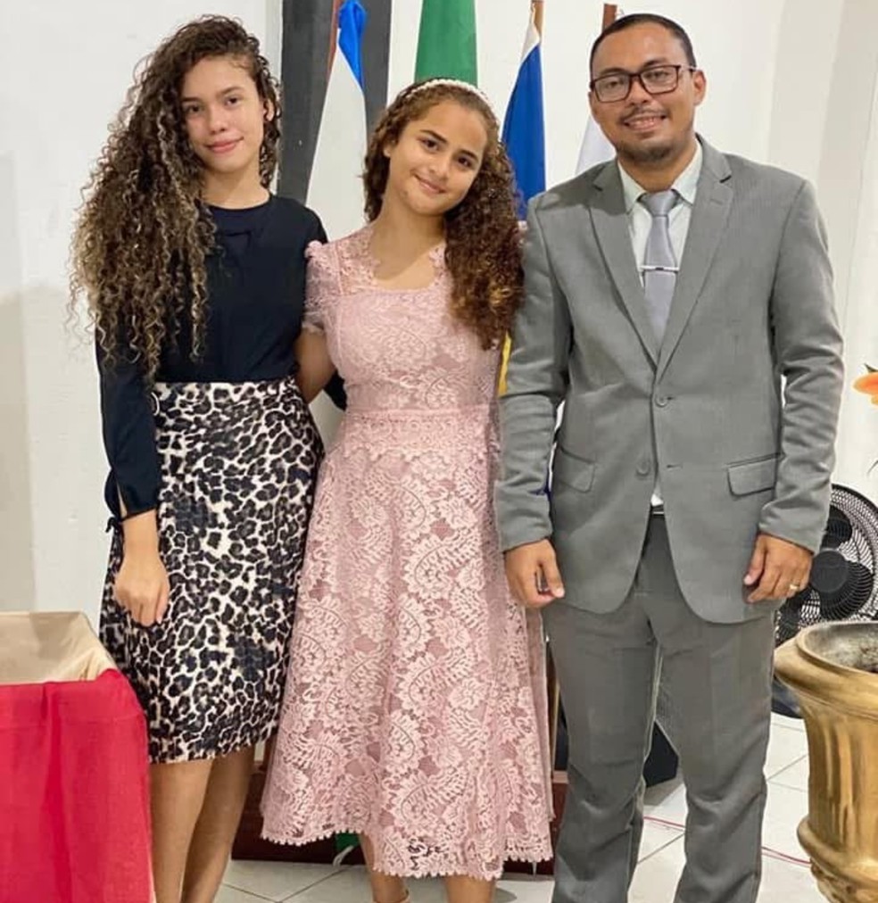 Raquel Barros Lira da Silva e os pastores investigados. &mdash; Foto: Reprodu&ccedil;&atilde;o/Facebook