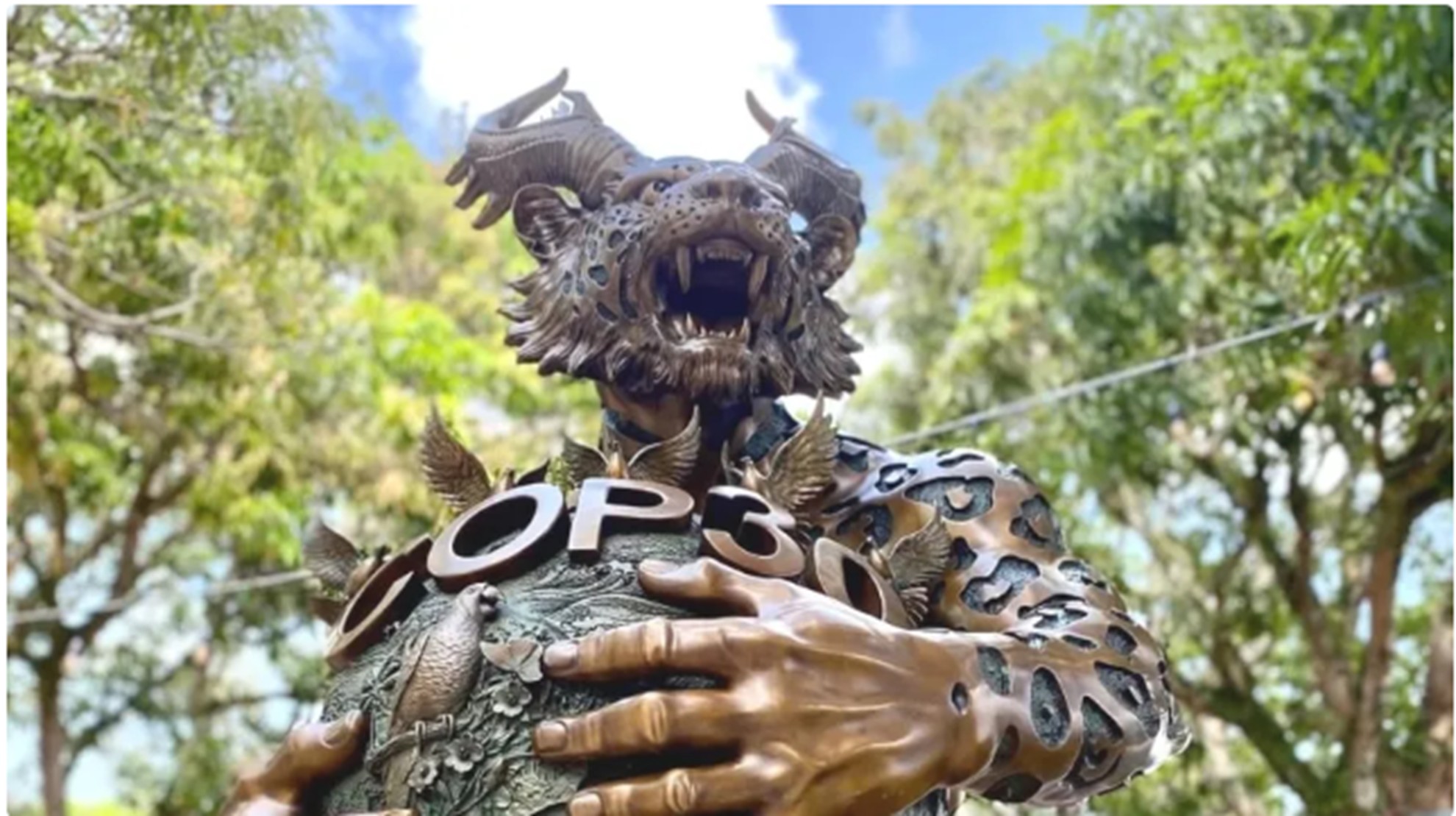 É #FAKE que estátua chinesa na COP30 representa 'besta do apocalipse'; prefeitura de Belém diz que obra retrata união de culturas