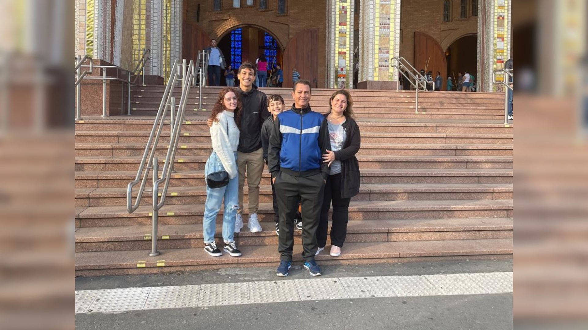 'Só um milagre salvaria meu filho': mulher atribui cura a promessa e vai a Aparecida há 22 anos