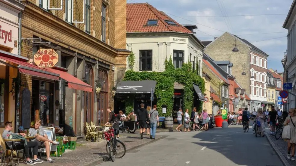Aarhus combina comodidades urbanas de uma cidade grande com senso de comunidade de uma cidade pequena — Foto: Getty Images