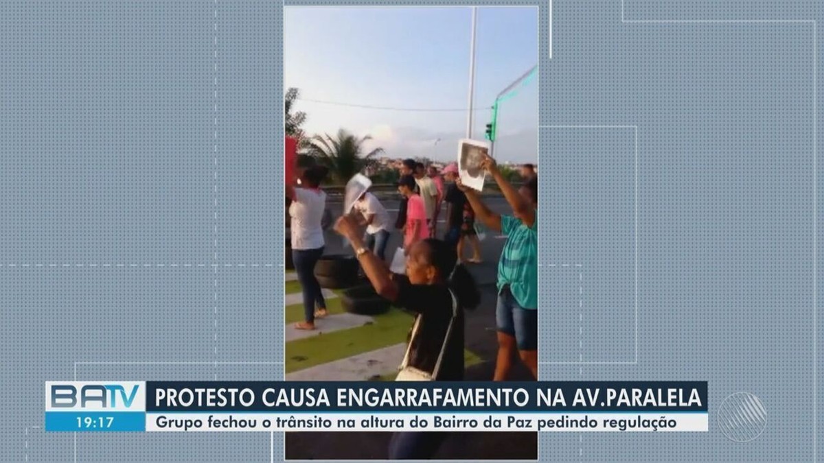 Grupo Faz Protesto Na Av Paralela E Causa Congestionamento De Mais De 14 Quilômetros Em 