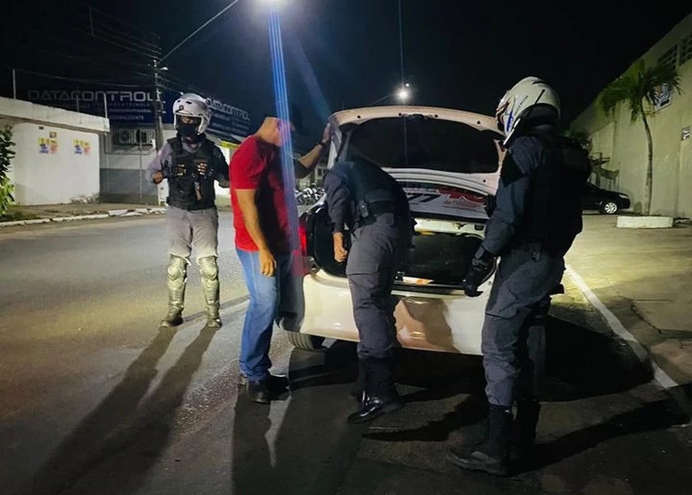 Suspeito de 40 anos foi preso em flagrante em Paço do Lumiar (MA) — Foto: Divulgação/Polícia Militar