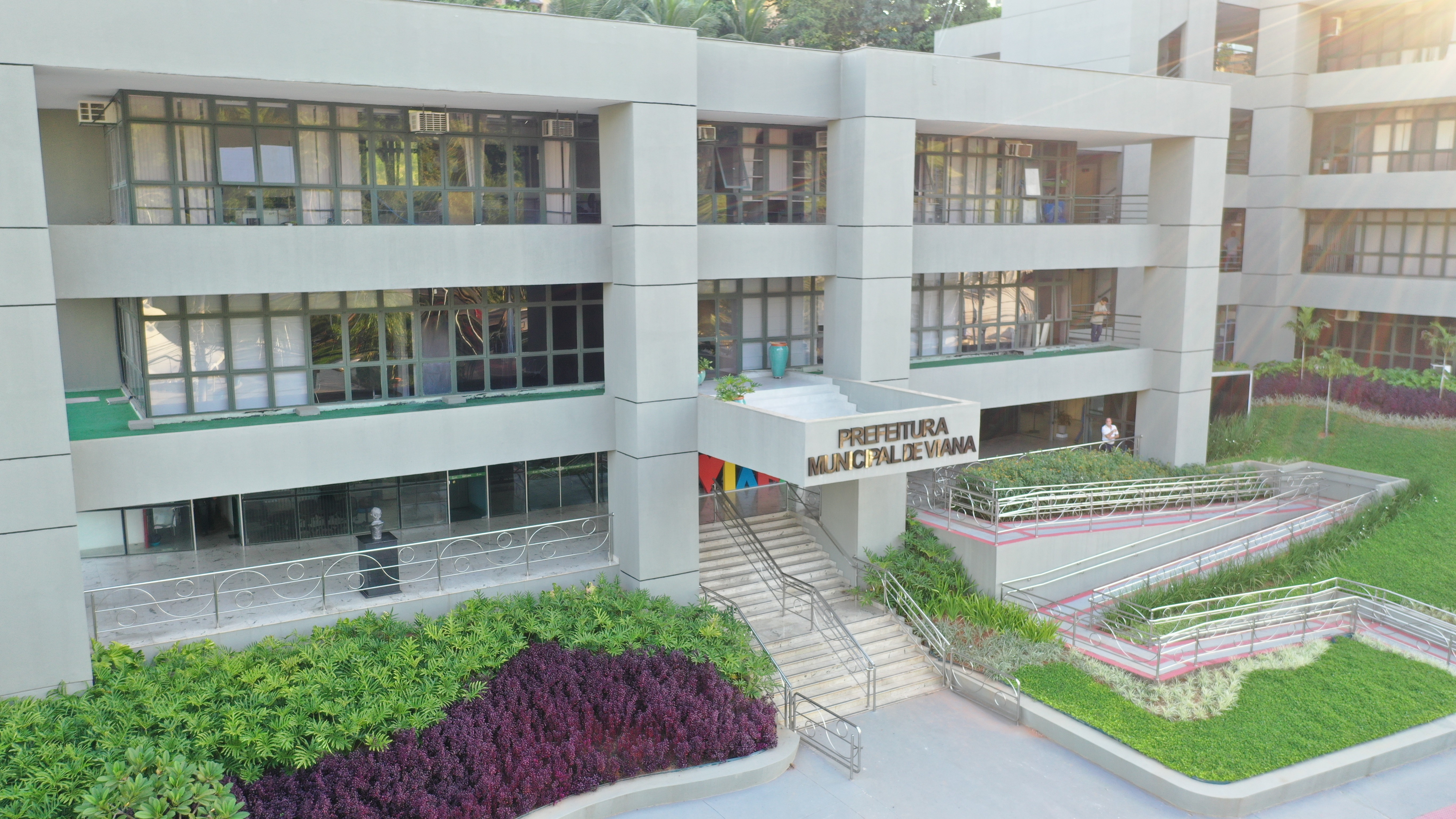 Prefeitura de Viana, na Grande Vitória, abre concurso com com 487 vagas e salários de até R$ 6,2 mil