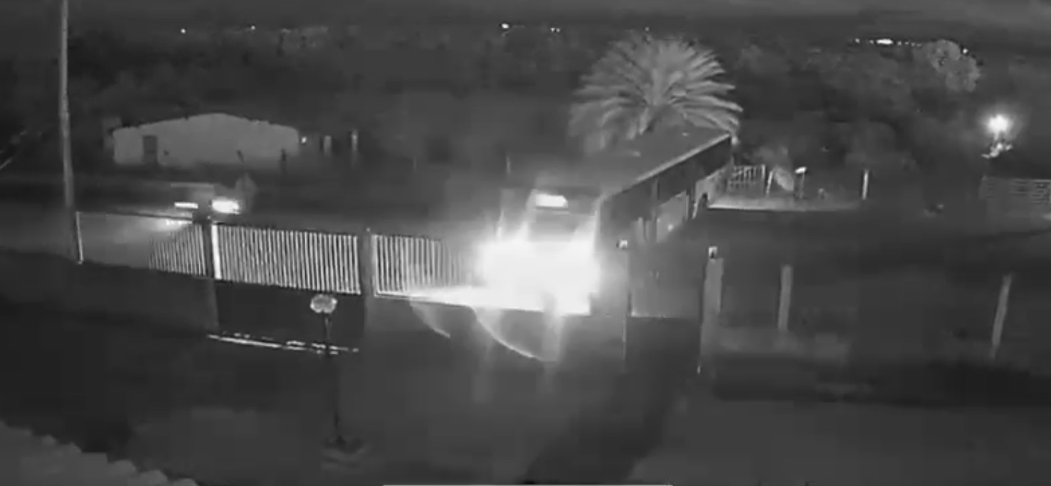 Motociclista morre em batida com ônibus na Estrada da Tapera em Petrolina