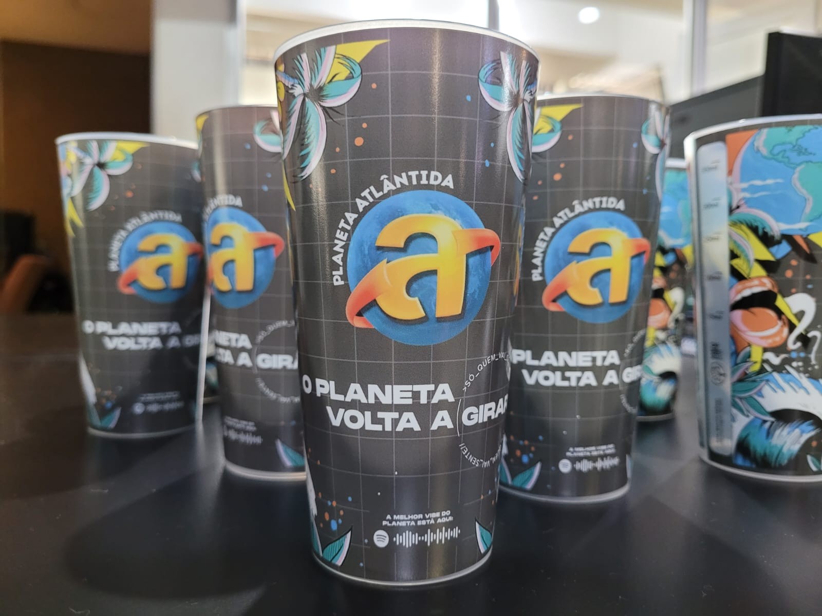 Redução de gás carbônico e menos copos descartáveis integram ação sustentável do Planeta Atlântida 2024