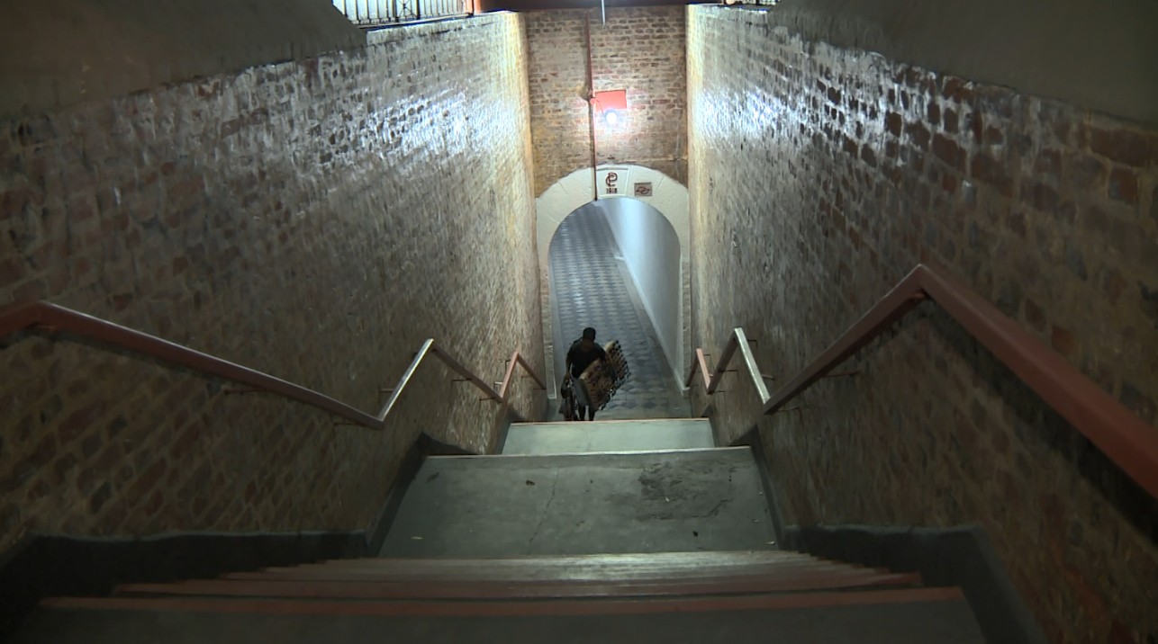 Após homem ser esfaqueado, túnel que liga Centro de Campinas à Vila Industrial é fechado para reforma