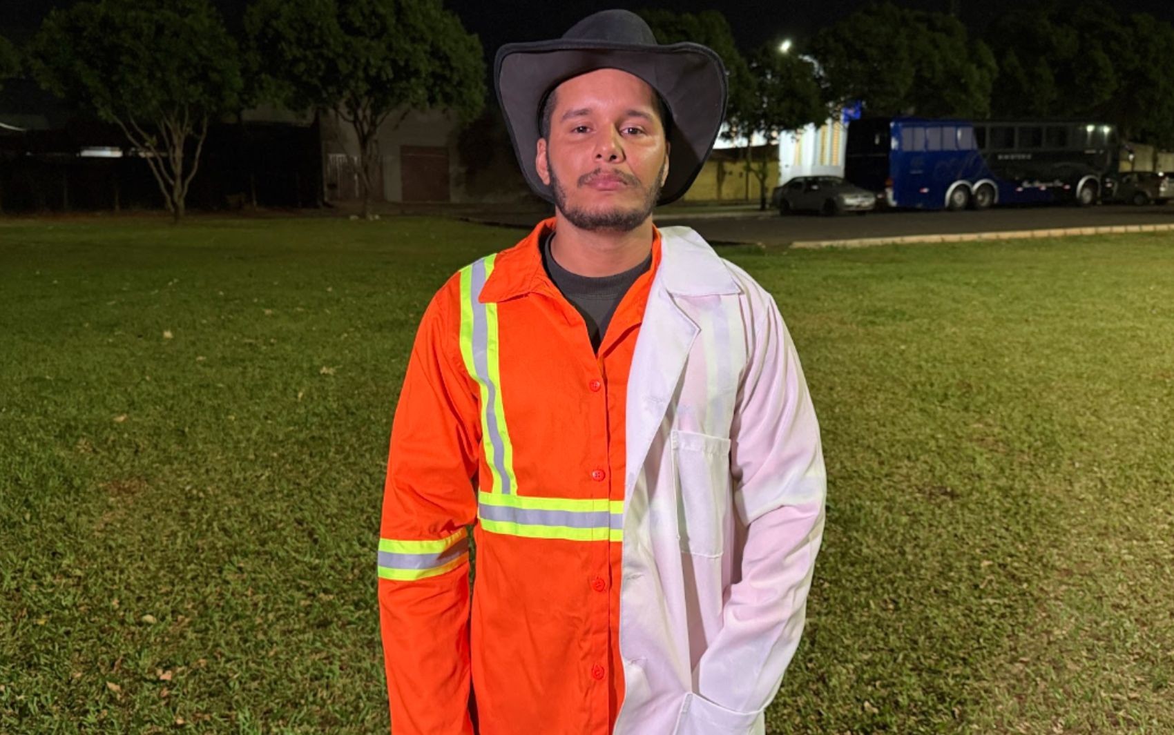 Gari se forma em enfermagem e emociona ao fazer fotos com o uniforme da Comurg: 'Muito orgulho'