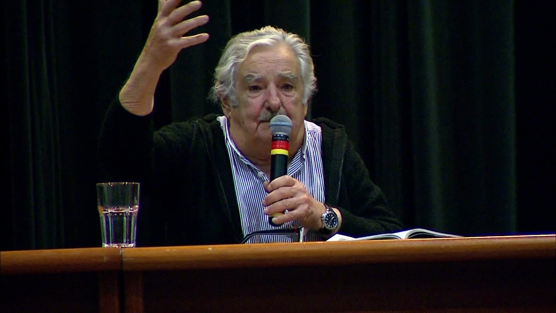 Em 2016, Mujica criticou ditaduras durante palestra na Unesp de Franca, SP; relembre