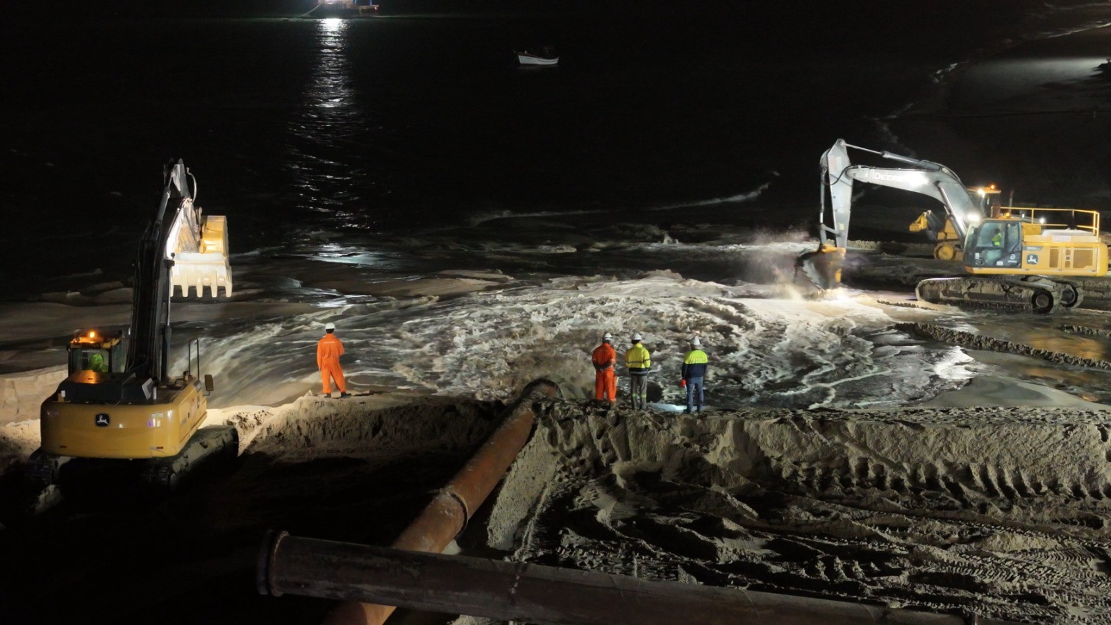 Vídeo mostra avanço da maior obra de alargamento de praia do Brasil em SC