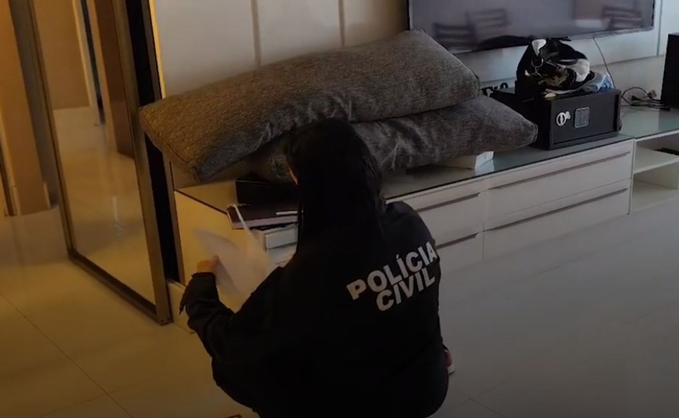 Além das prisões, foram cumpridos mandados de busca e apreensão — Foto: SSP/SE