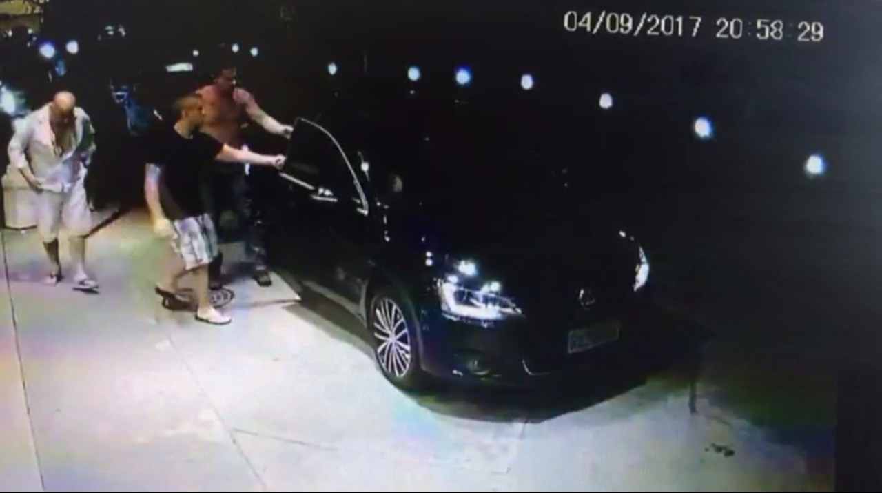 Ex-PM ligado ao contraventor Rogério Andrade e procurado pela Interpol é preso pela polícia