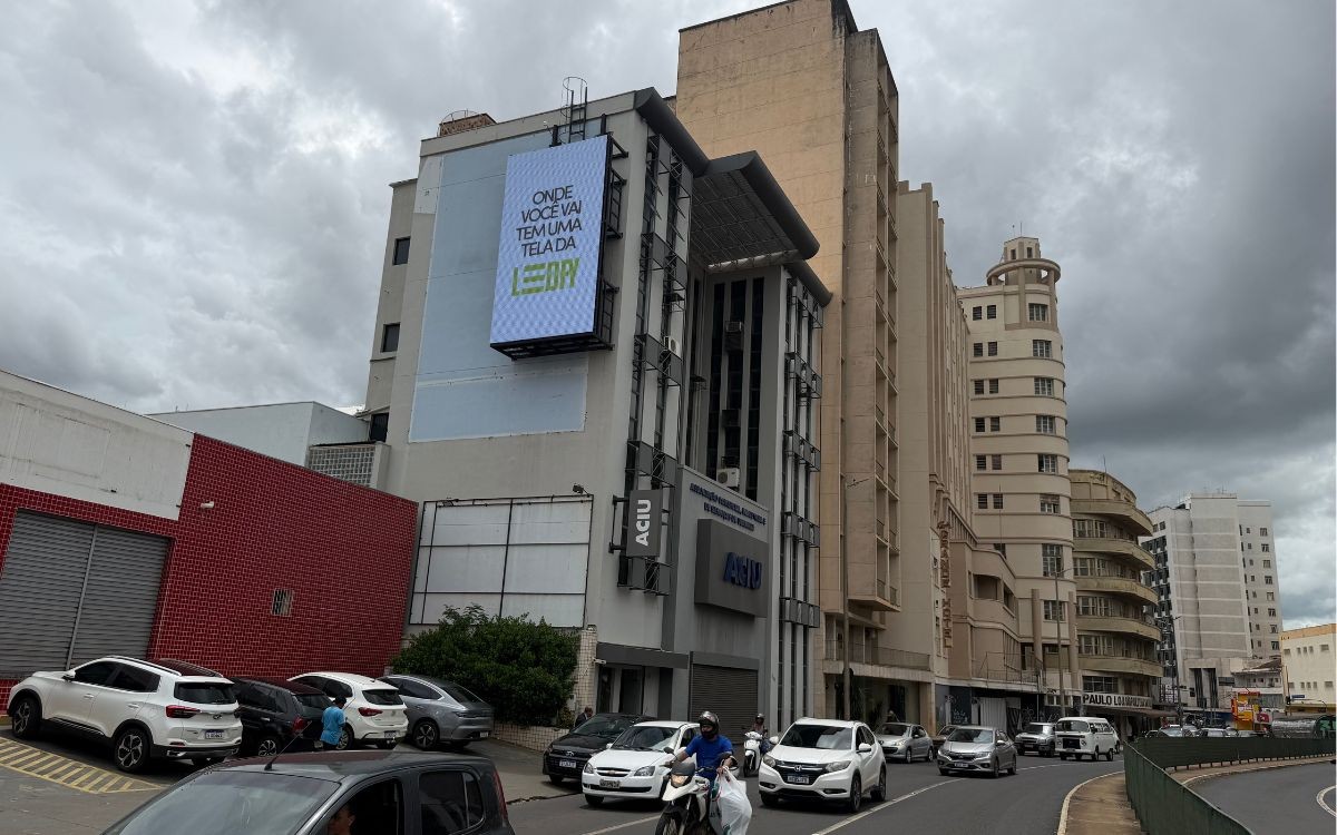 Ledfy instala em Uberaba o maior painel de LED do Triângulo Mineiro