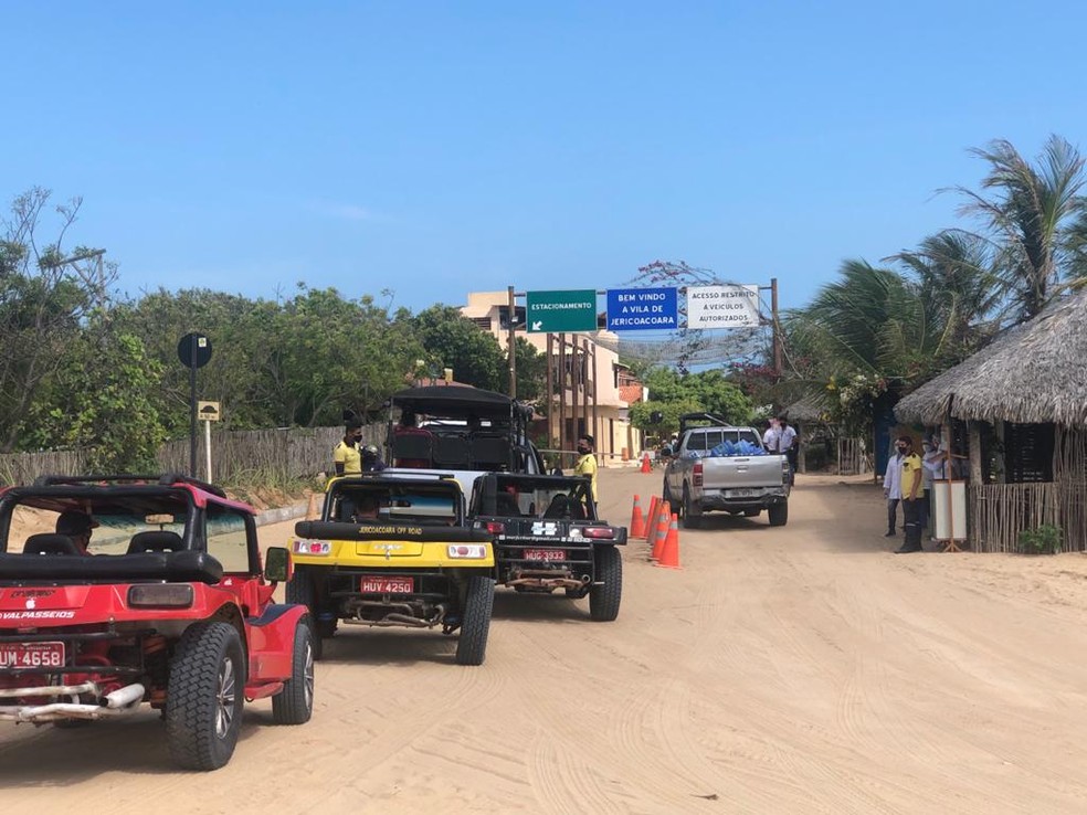 Entrada para a Vila de Jericoacoara no Ceará — Foto: Maristela Gláucia