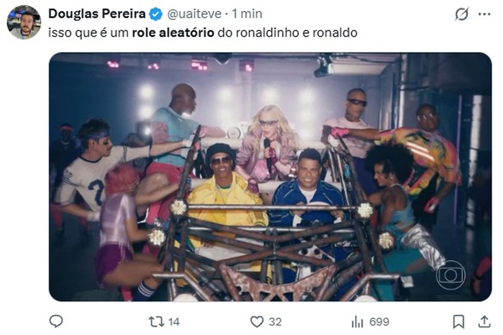 Madonna com Ronaldinho Gaúcho e Ronaldo na abertura da Copa — Foto: Divulgação