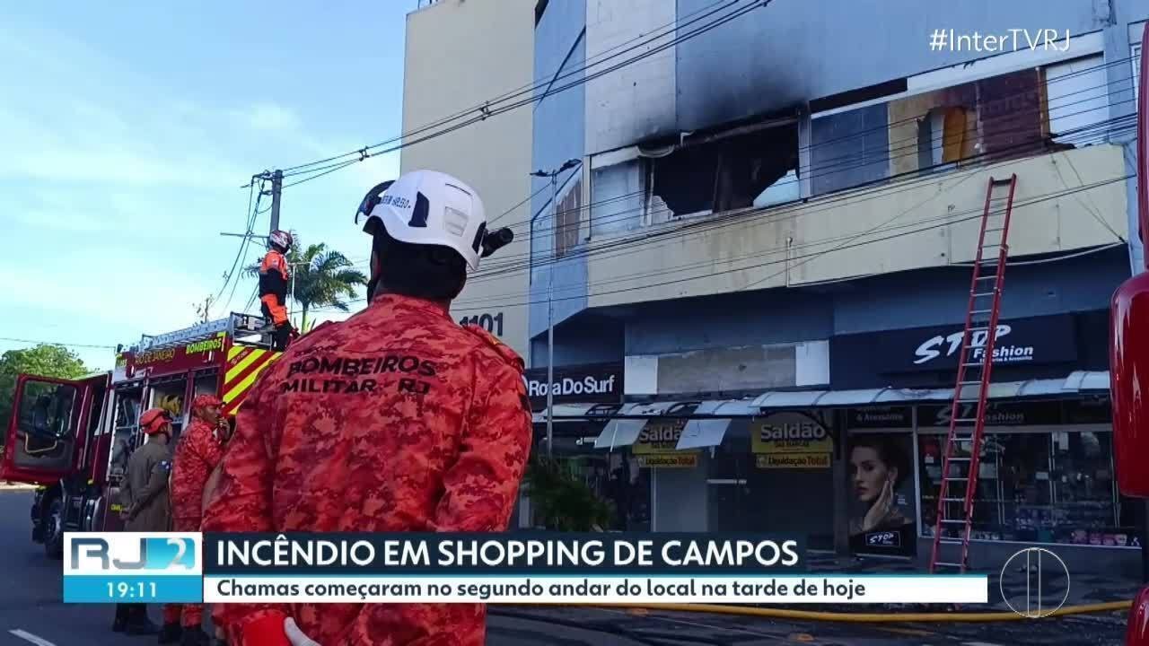 Mulher é suspeita de invadir shopping com galão de gasolina e provocar incêndio em Campos 