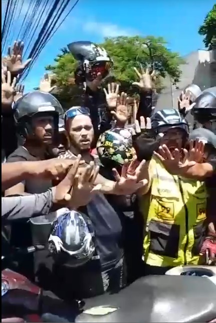 Motoboys protestam e fazem buzinaço após 3ª morte em uma semana no RJ: ‘É sangue de trabalhador’