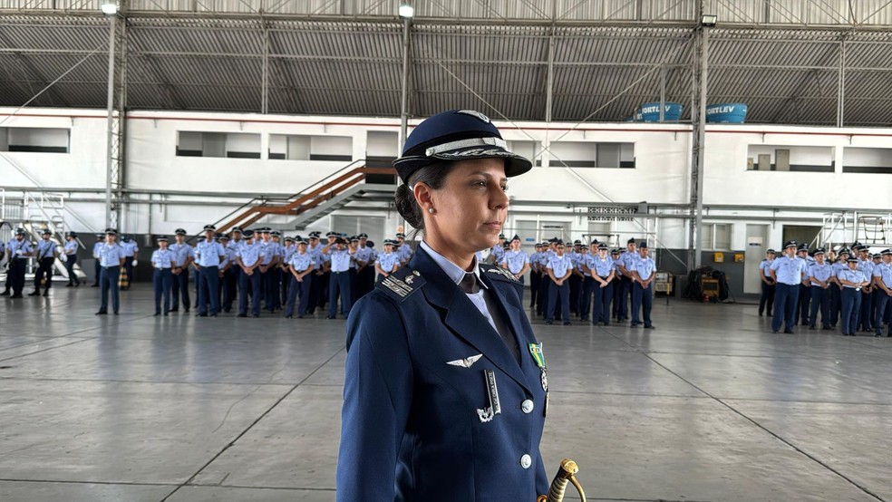 Tenente-coronel Carla Alessandra Cardozo Pizete assumiu a prefeitura da Aeronáutica em Manaus. — Foto: Lucas Macedo/g1 Amazonas