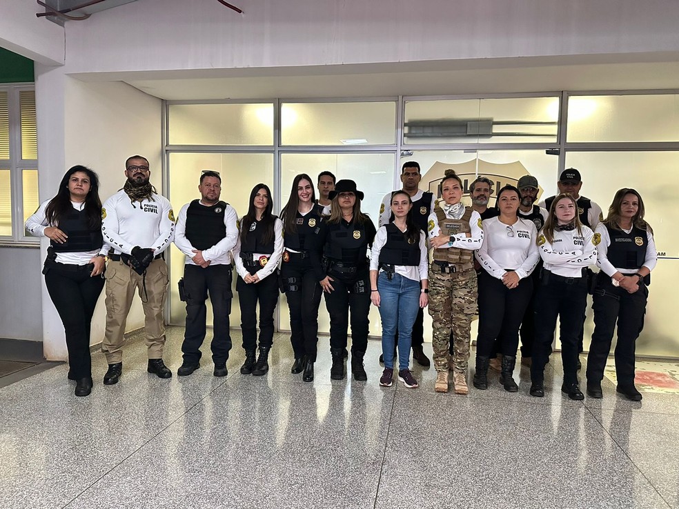 Ao todo, 20 policiais cumpriram 15 mandados pelas ruas de Campo Grande — Foto: Divulgação