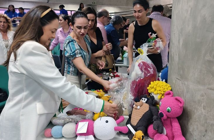 Em comemoração ao Dia das Mães, Feira Artesão Livre inicia nesta terça-feira de forma presencial e online