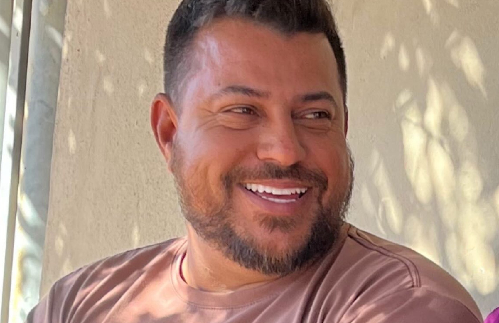 Pintor morre após ser esfaqueado na frente da família em festa de ano novo em Guatapará, SP