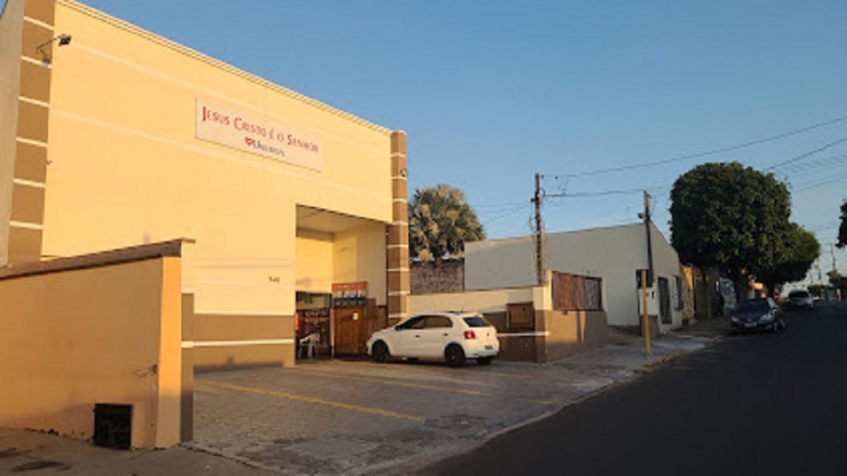 Jovem é preso após tentar furtar fiéis durante oração dentro de igreja evangélica no interior de SP