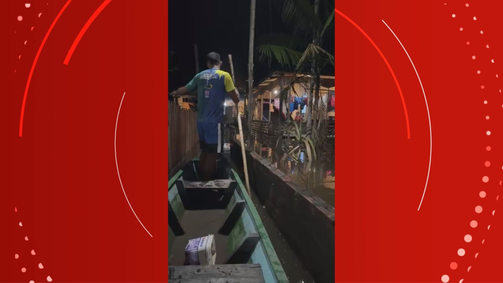 VÍDEO: população se desloca de canoa em ruas após cheia do Rio Araguari no Amapá