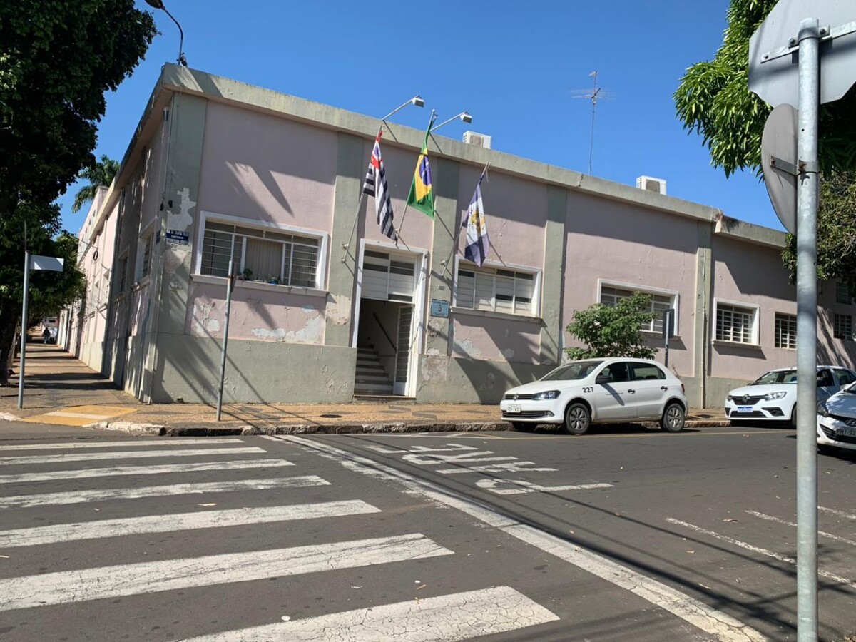 Moradora faz comentário racista contra prefeito de Cosmópolis