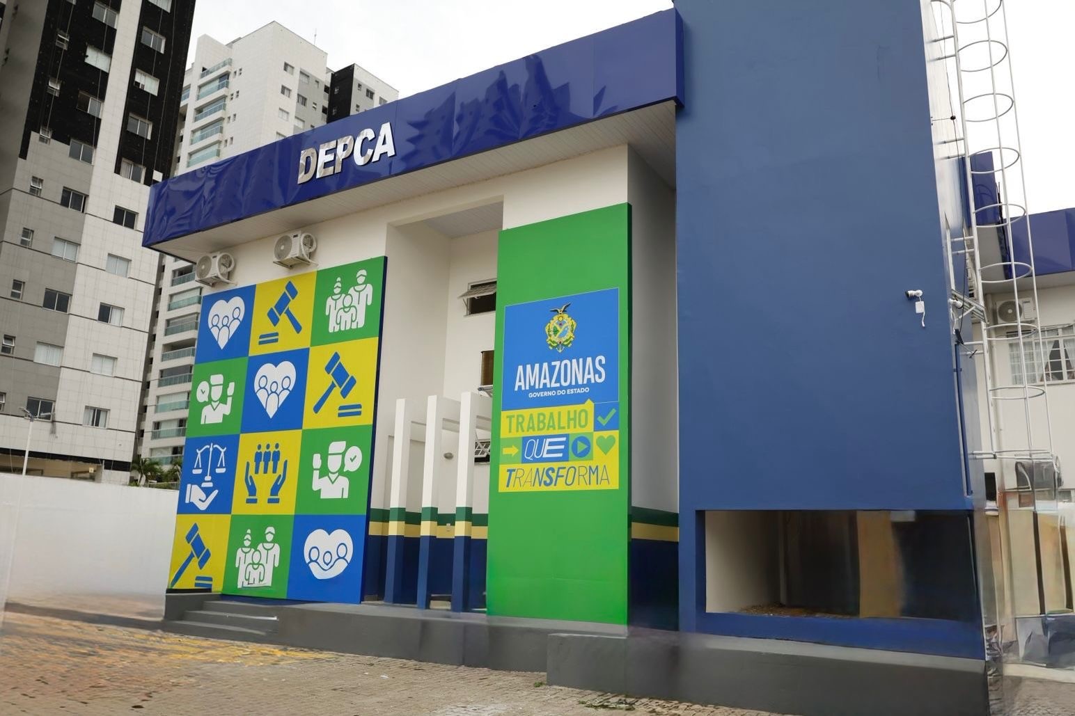 Mãe é presa suspeita de encobrir estupros e tortura contra filha por 10 anos no AM 