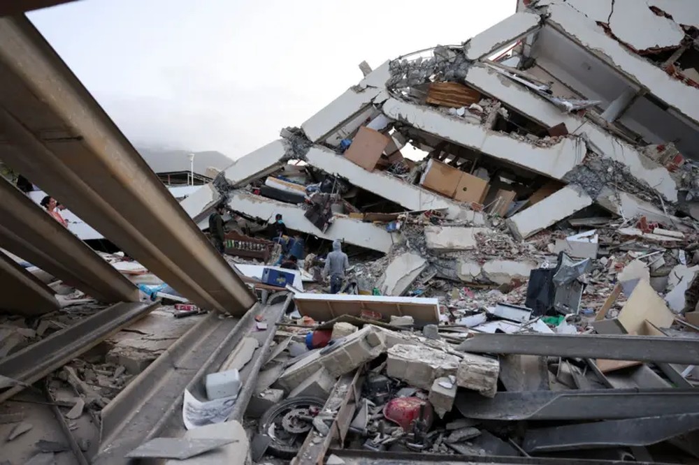 Dois terremotos na Venezuela deixam centenas de mortos e milhares de desaparecidos