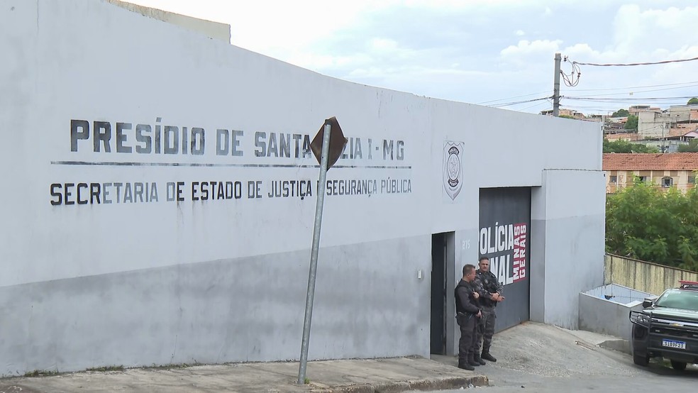 Detentos escapam do Presídio de Santa Luzia — Foto: Reprodução/TV Globo