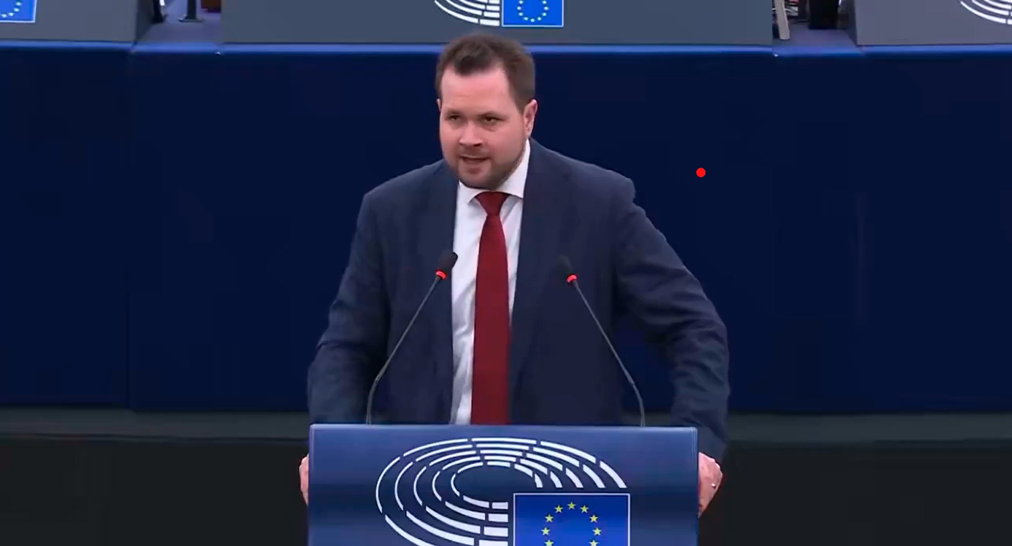 Deputado da Dinamarca xinga Trump por ameaças sobre Groenlândia em discurso no Parlamento Europeu; VÍDEO