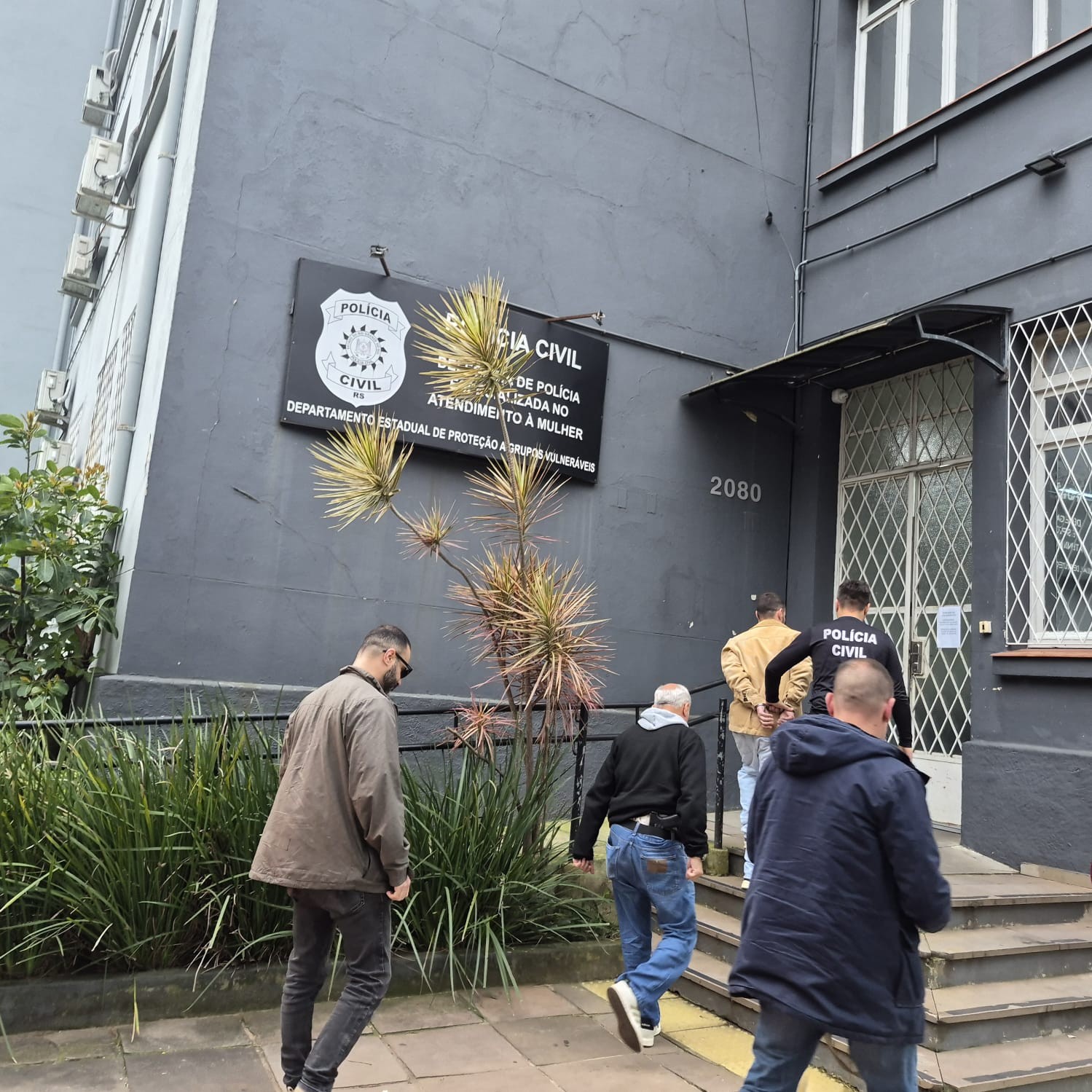 Preso suspeito de importunação sexual contra quatro mulheres em Porto Alegre