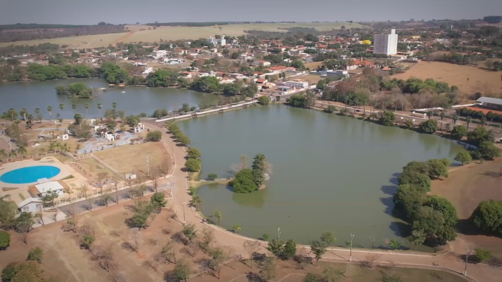 Parque das Termas de Ibirá fica a pouco mais de 40 km de Rio Preto — Foto: Reprodução/TV TEM