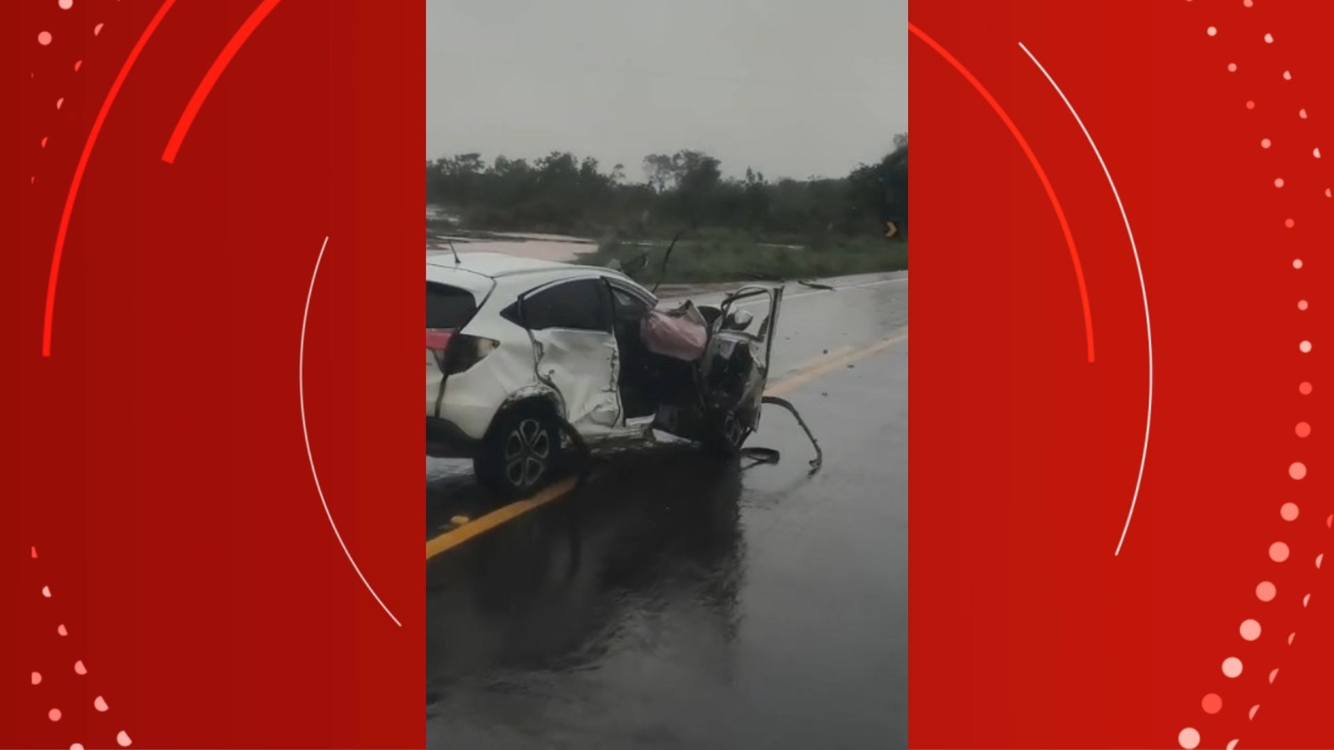 Dois veículos colidem na BR-210 em Macapá durante chuva forte
