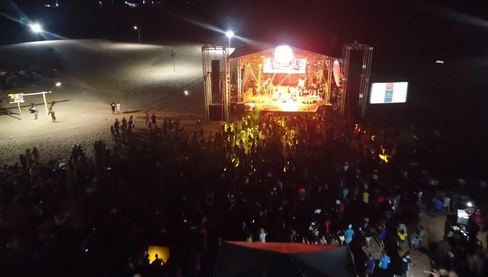 Show em praia de Araguanã — Foto: Prefeitura de Araguanã/Divulgação