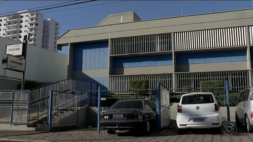 2 de 2
Prefeitura de Bauru &eacute; acionada na Justi&ccedil;a por empresa da qual &eacute; acionista majorit&aacute;ria, Cohab &mdash; Foto: TV TEM/Reprodu&ccedil;&atilde;o
