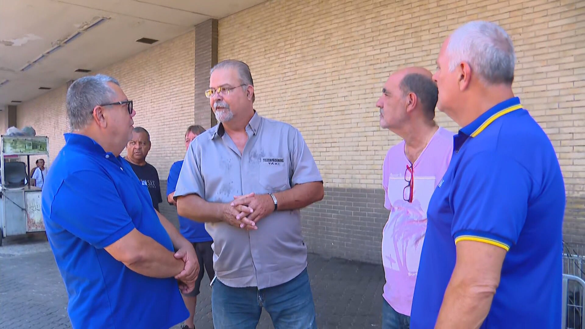 Taxistas do Rio temem perder trabalho após Justiça suspender lei que permitia táxis com mais de 10 anos