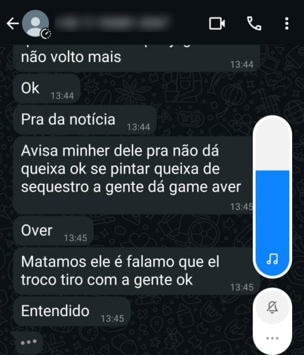 No outro print, criminoso que diz que iria forjar troca de tiros e matar o filho da vítima. — Foto: Reprodução