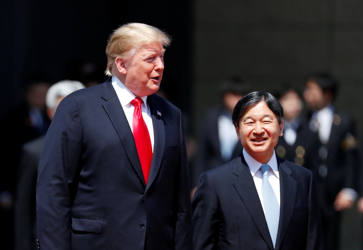 ドナルド・トランプ大統領、安倍晋三首相と会談する前に天皇陛下を訪問 | 世界