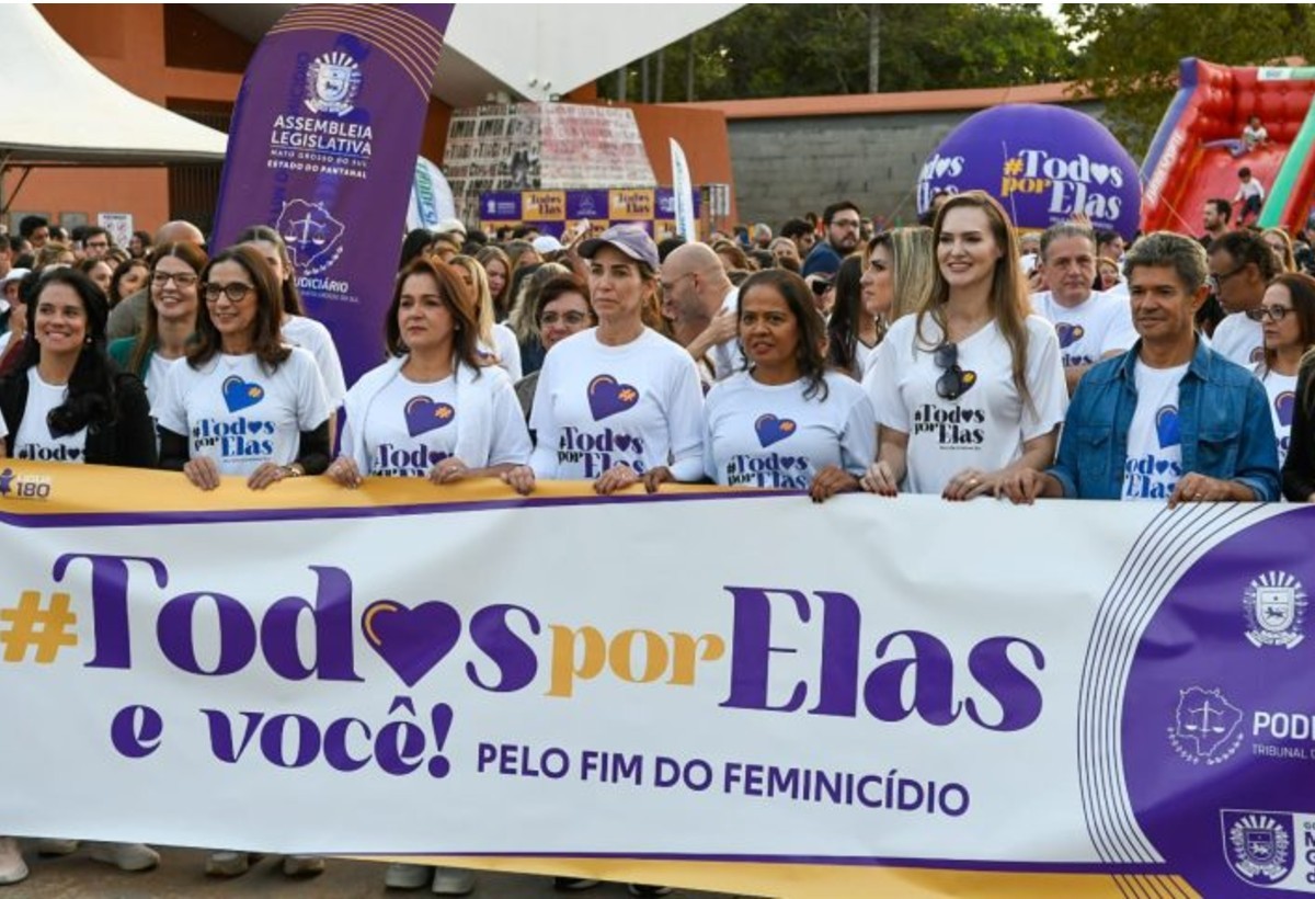Instituições se reúnem em evento contra feminicídio e oferecem serviços gratuitos à população