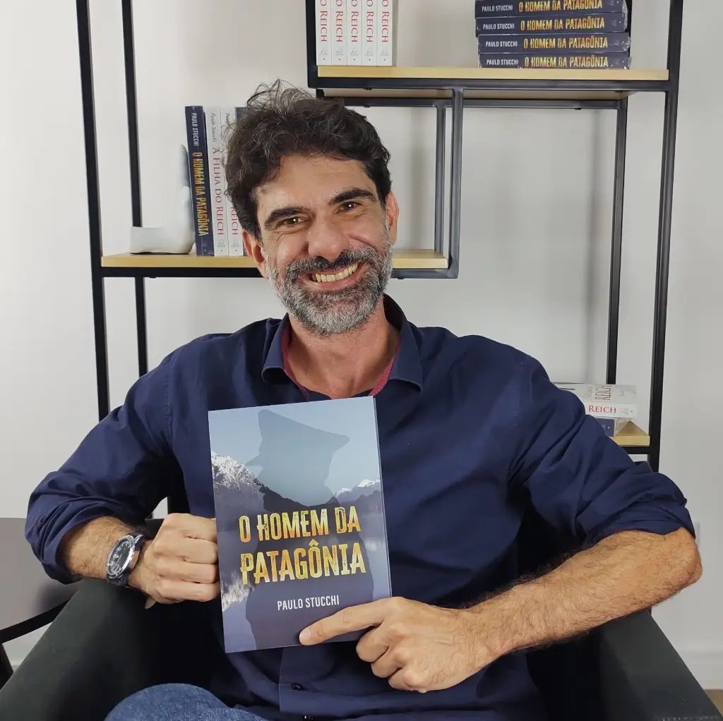 Finalista do Prêmio Jabuti, escritor de Itu fala sobre amor pelos livros e motivações na carreira: 'Forma de me expressar'