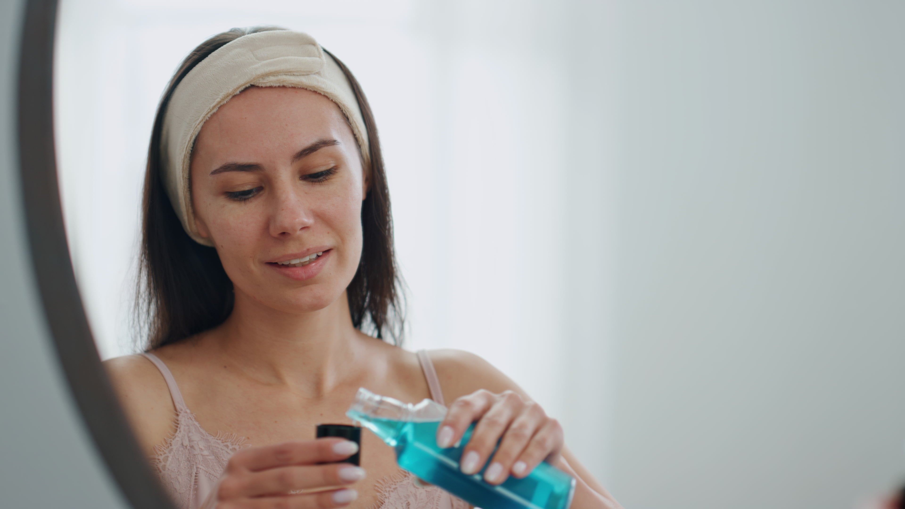 3 substâncias dos produtos de higiene bucal que você deve evitar